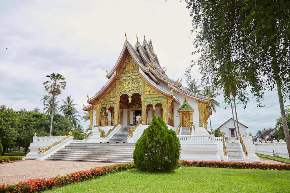 Wat Pha Bang Exterior