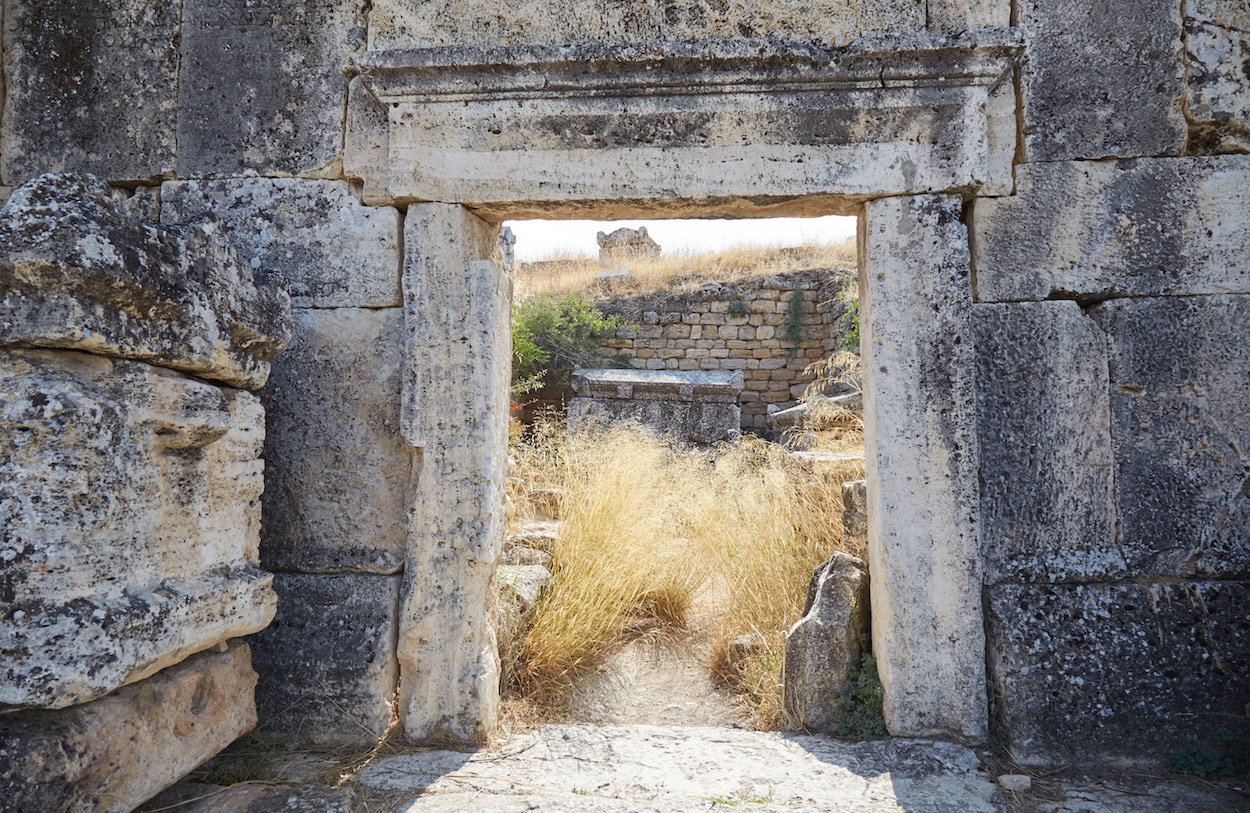Hierapolis Necropolis Pamukkale Guide