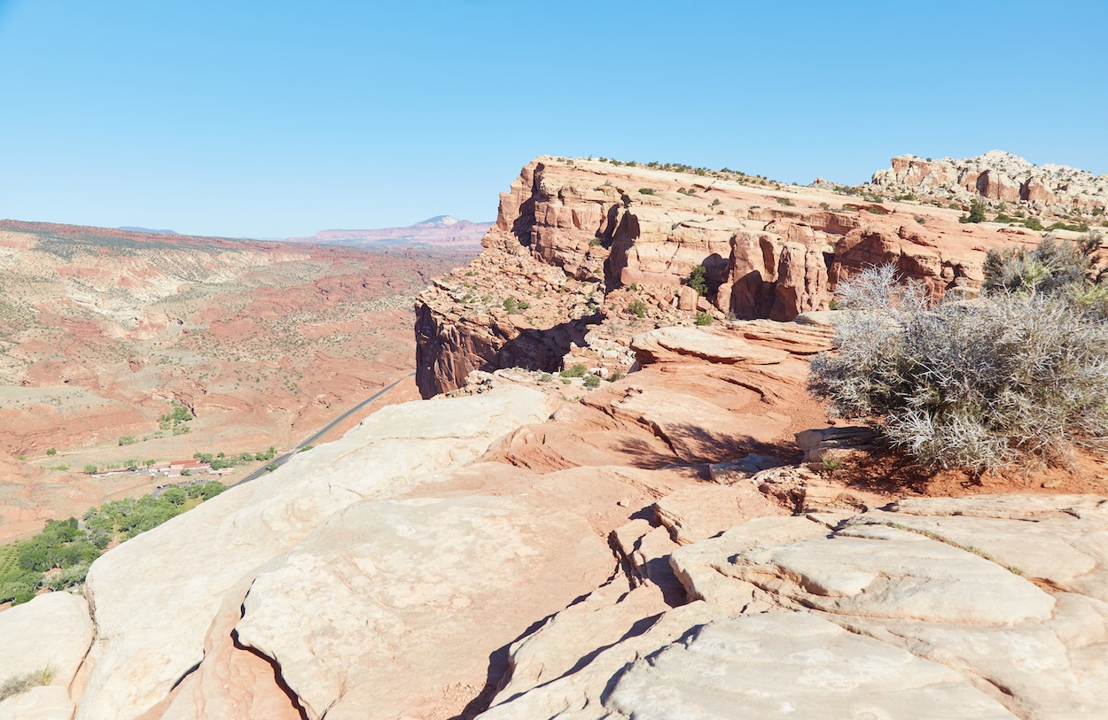 Hiking Navajo Knobs