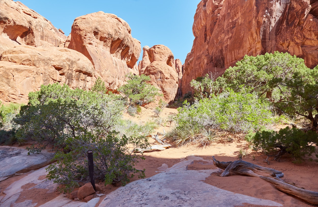 Hiking Fiery Furnace Arches