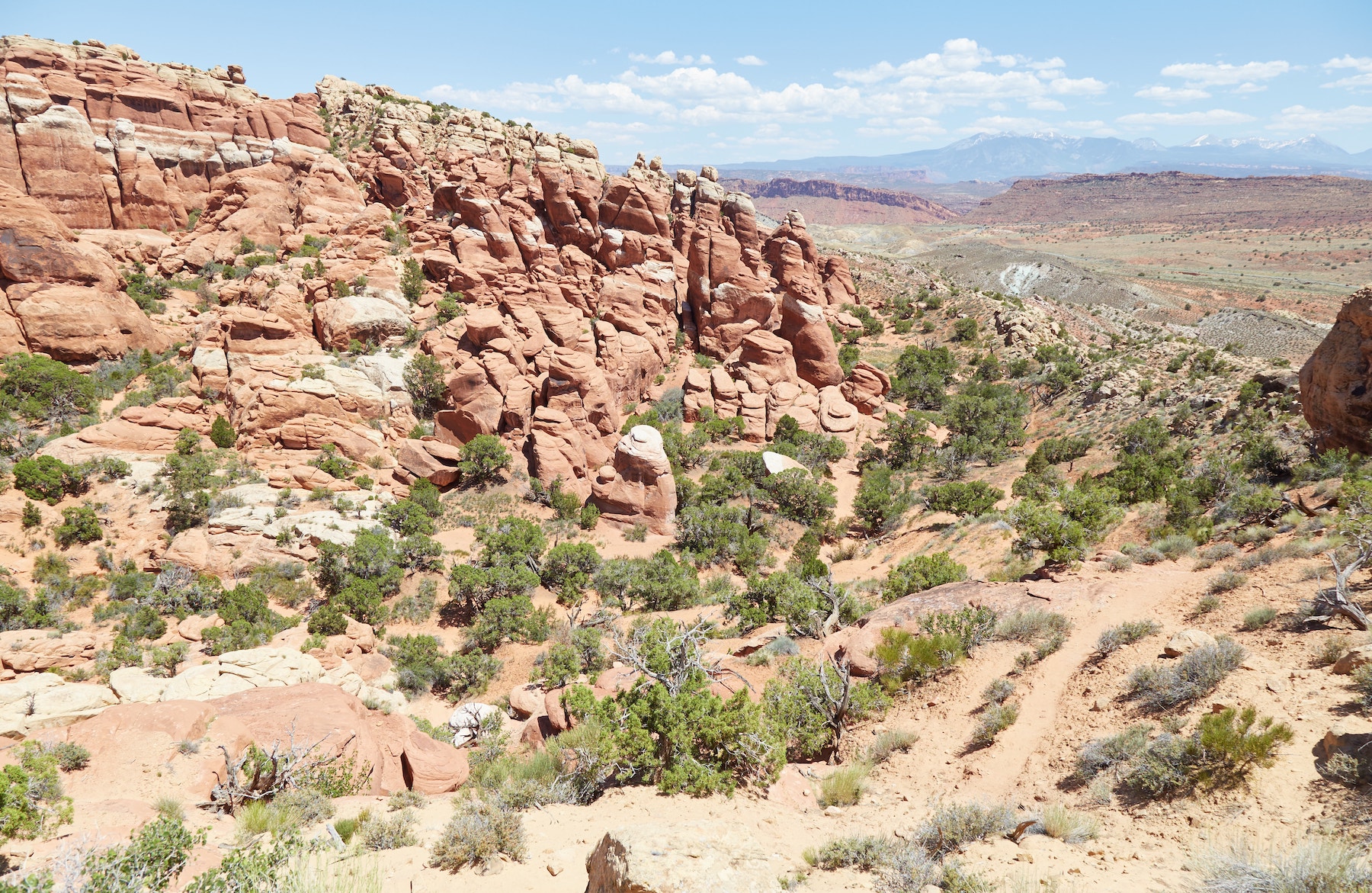 Hiking Fiery Furnace Arches